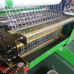 全自動(dòng)青貯包膜打捆機(jī) 曲阜宏泰機(jī)械20年品質(zhì)鑄就，廠家直銷惠及四方